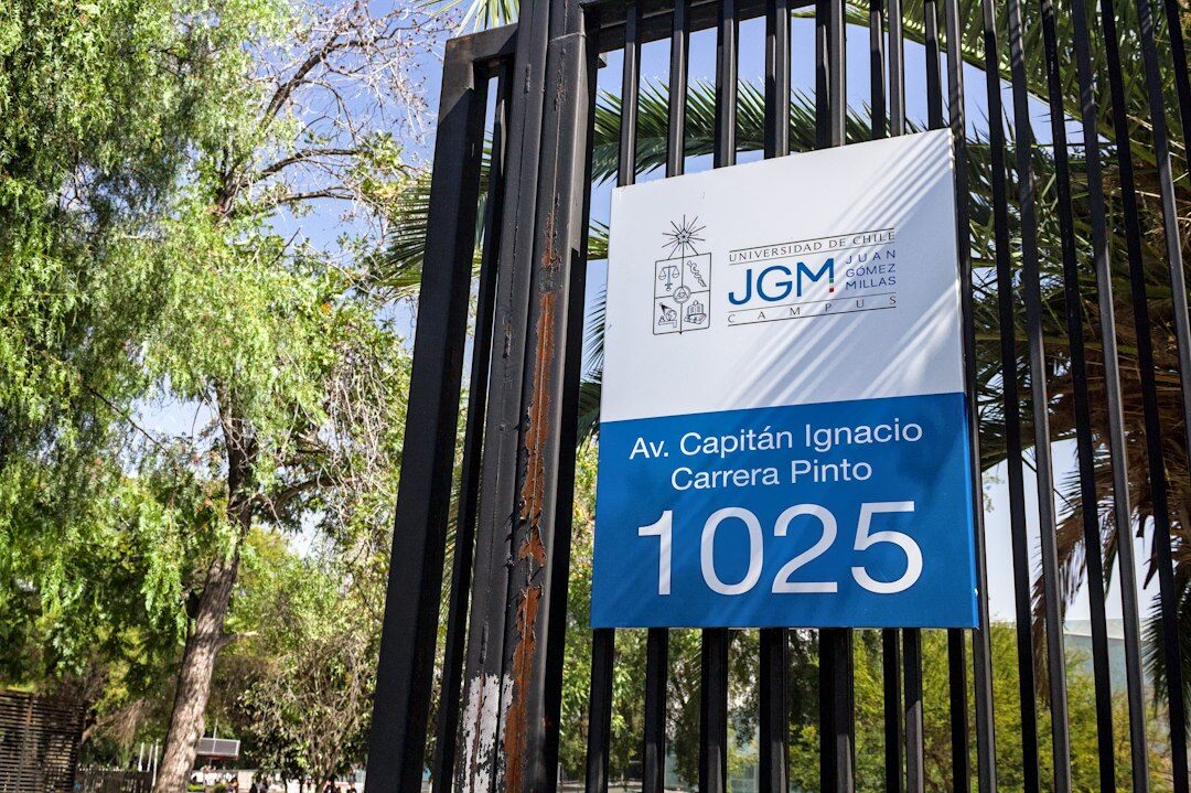 chilean neighborhood street